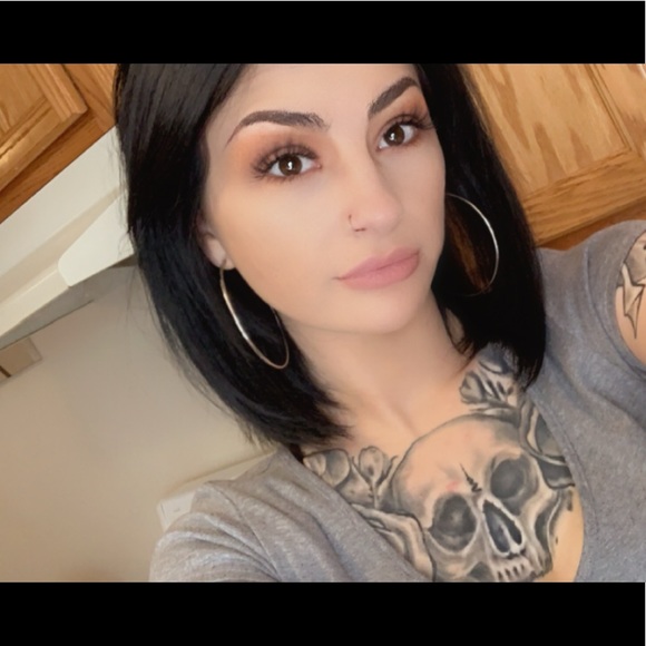 Meet your Posher, Shellby - Picture 1 of 1